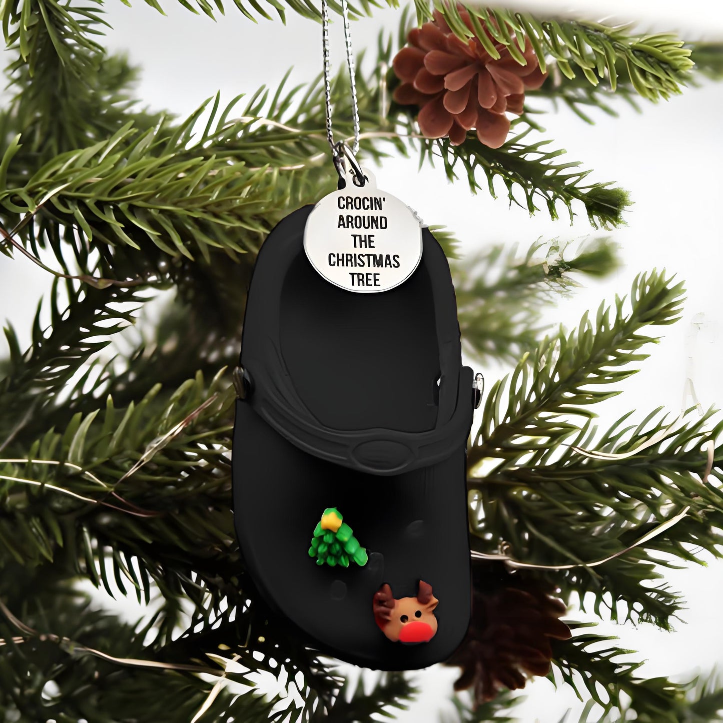 Crocin Around the Christmas Tree Ornament